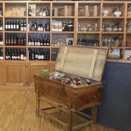 Osteria Della Posta Hotel Poggio Picenze Bagian luar foto