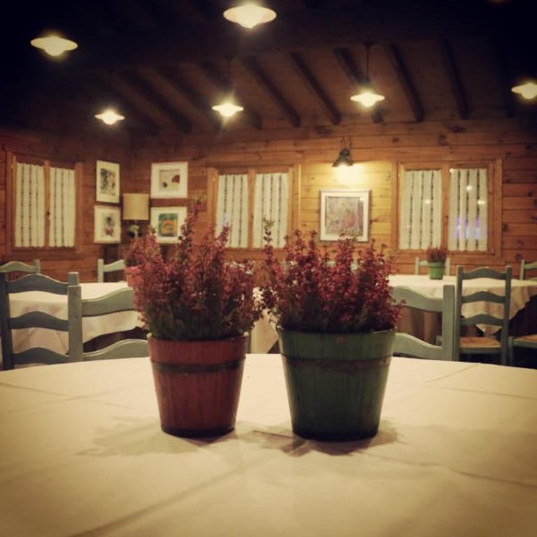 Osteria Della Posta Hotel Poggio Picenze Bagian luar foto