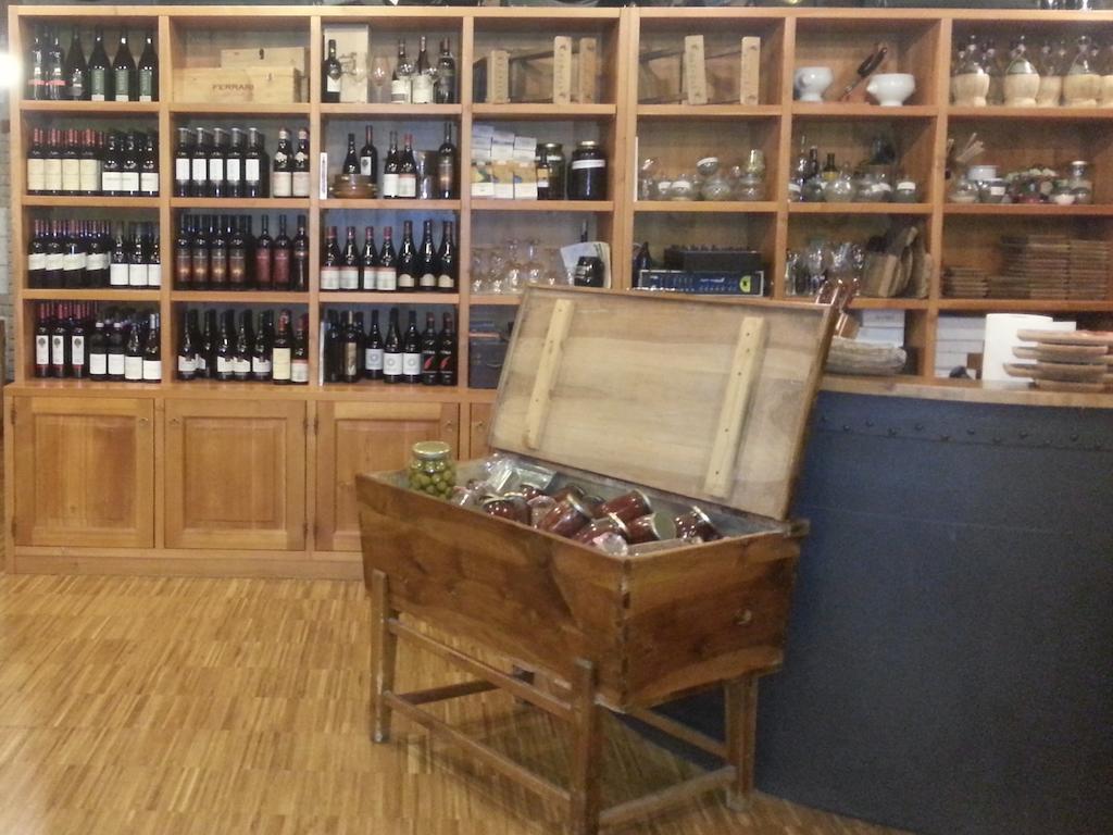Osteria Della Posta Hotel Poggio Picenze Bagian luar foto