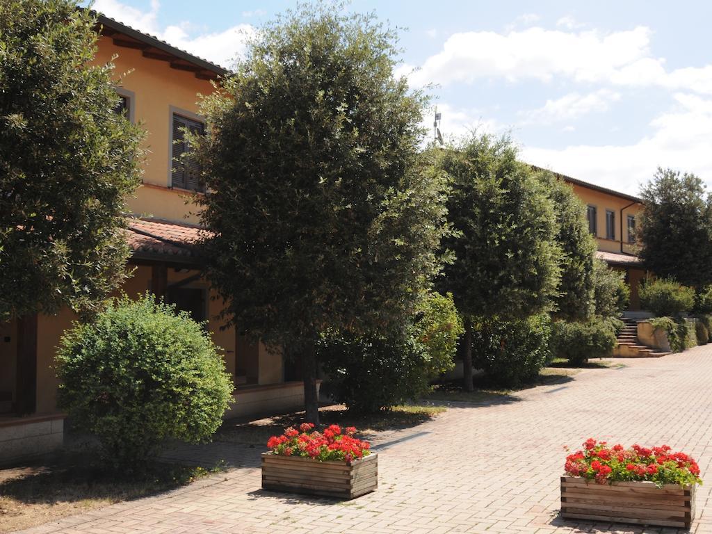 Osteria Della Posta Hotel Poggio Picenze Bagian luar foto