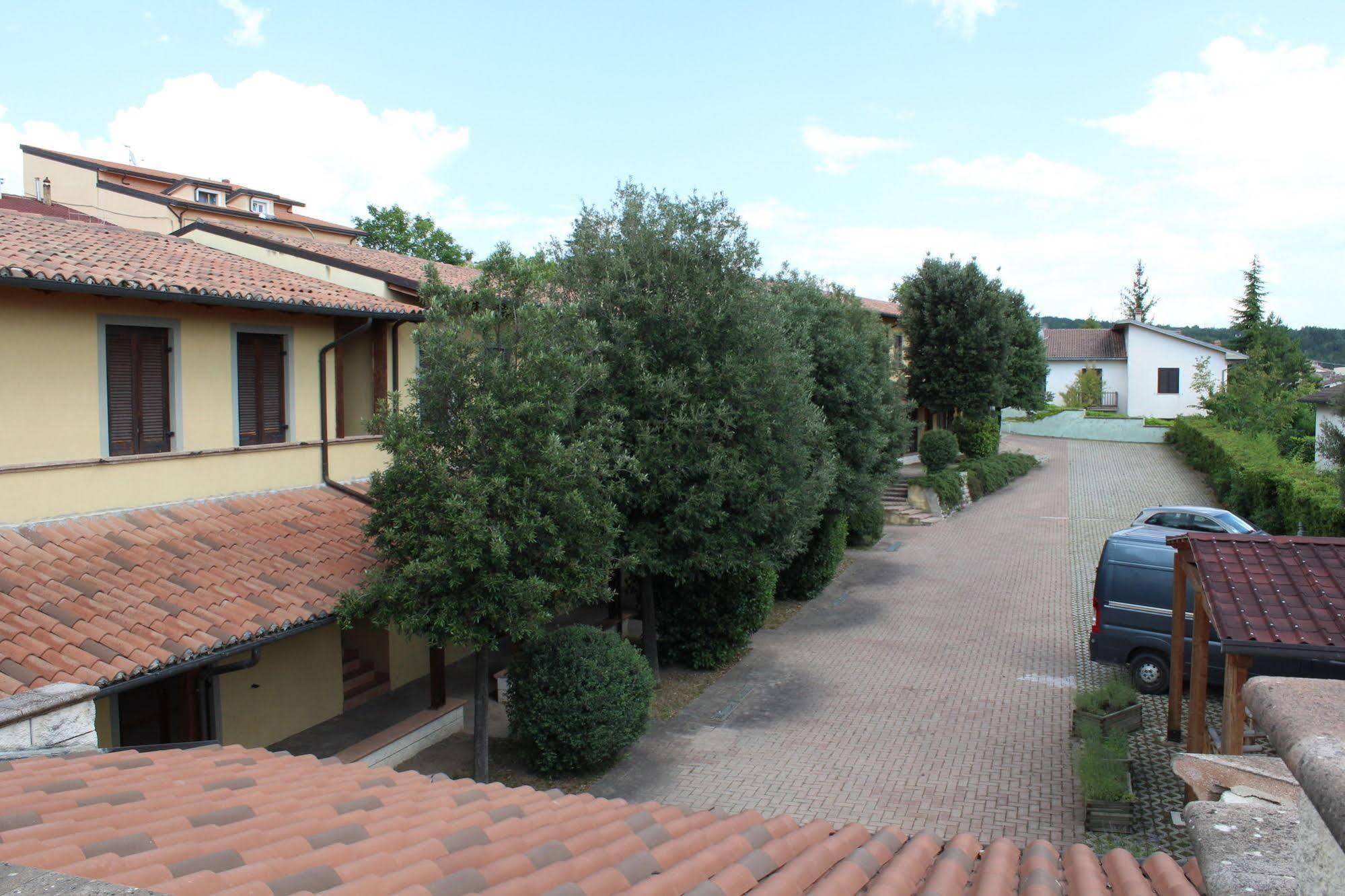 Osteria Della Posta Hotel Poggio Picenze Bagian luar foto